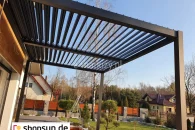 Maßgeschneiderte Terrassenpergolen mit Lamellen